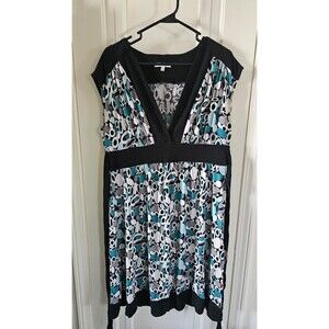 Womens Dress barn dress size 16 V Neck and Empire waist